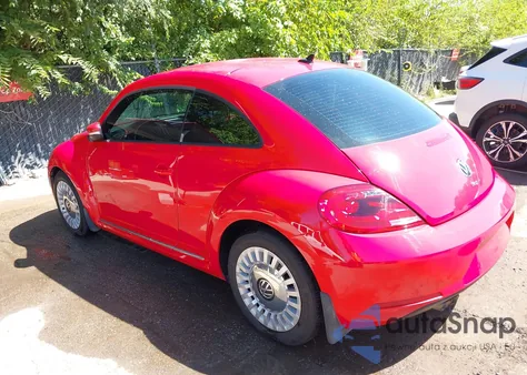 2014 Volkswagen Beetle 2.5L из США, поврежденный, VIN 3VWHX7AT7EM614979